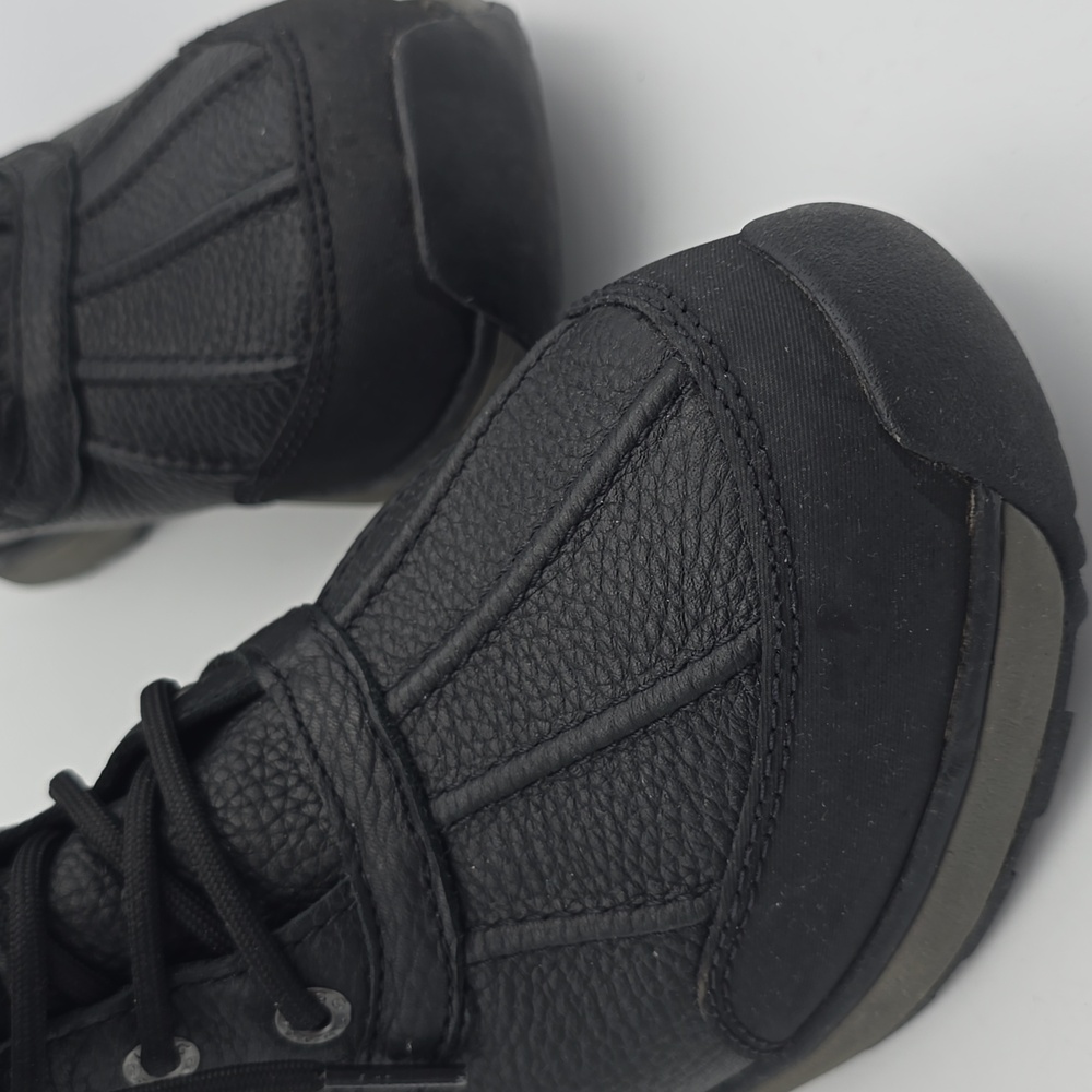 NWOT UGG Adirondack III Winter Waterproof Leather Snow Boots, Black, Women's 8.5 - Picture 3 of 16